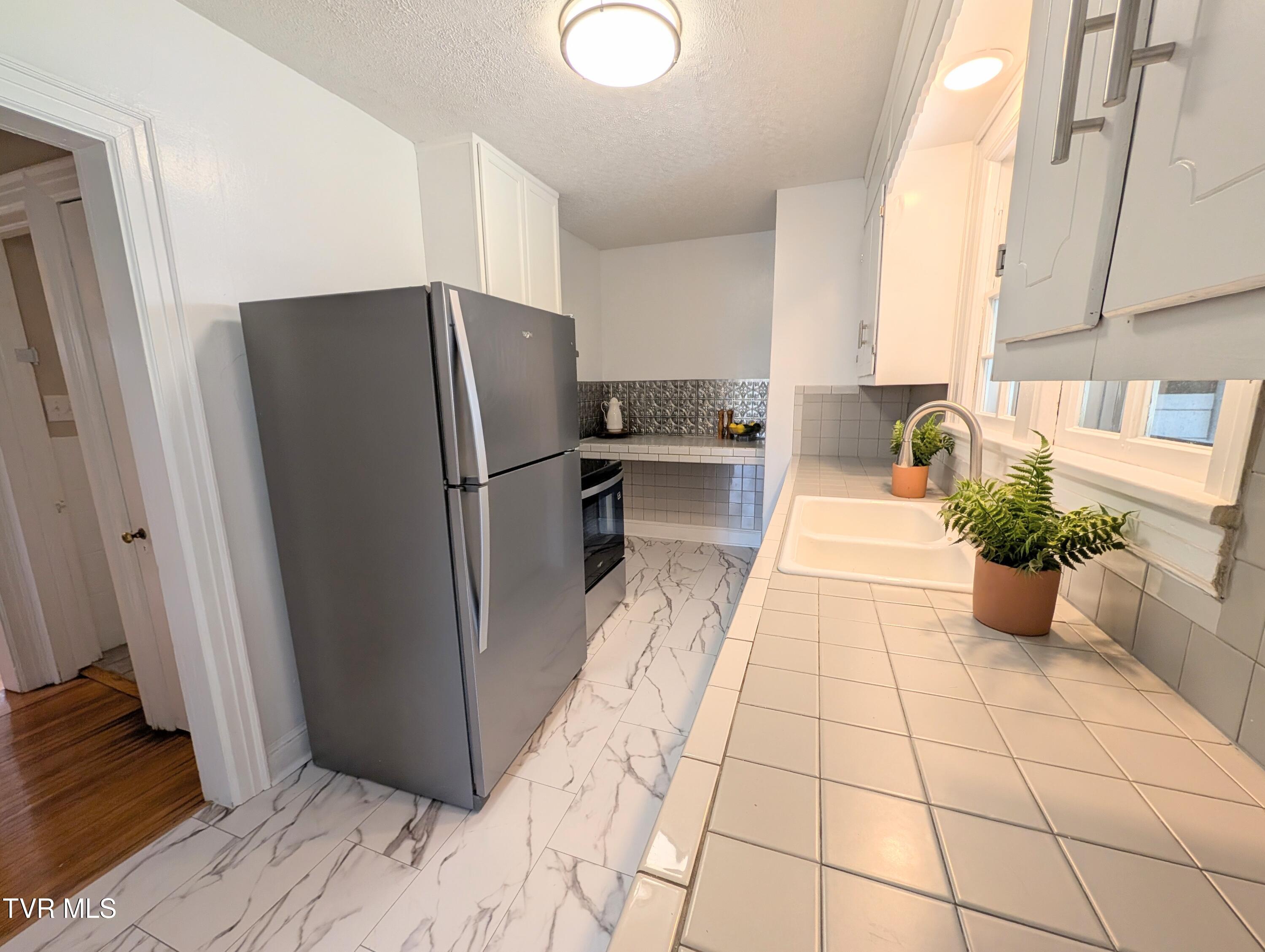 1027 Columbia Road Bristol, TN 37620 - Photo 11 of 23 PXL_20260401_181534231