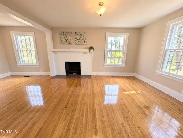 $299,500 | 1027 Columbia Road, Bristol, TN 37620