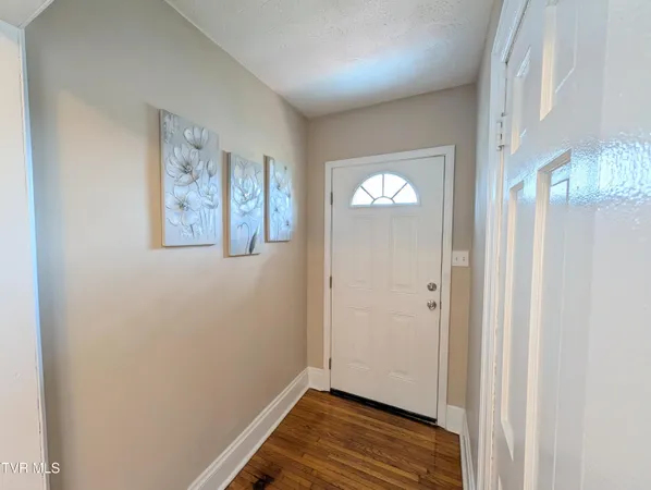 $299,500 | 1027 Columbia Road, Bristol, TN 37620