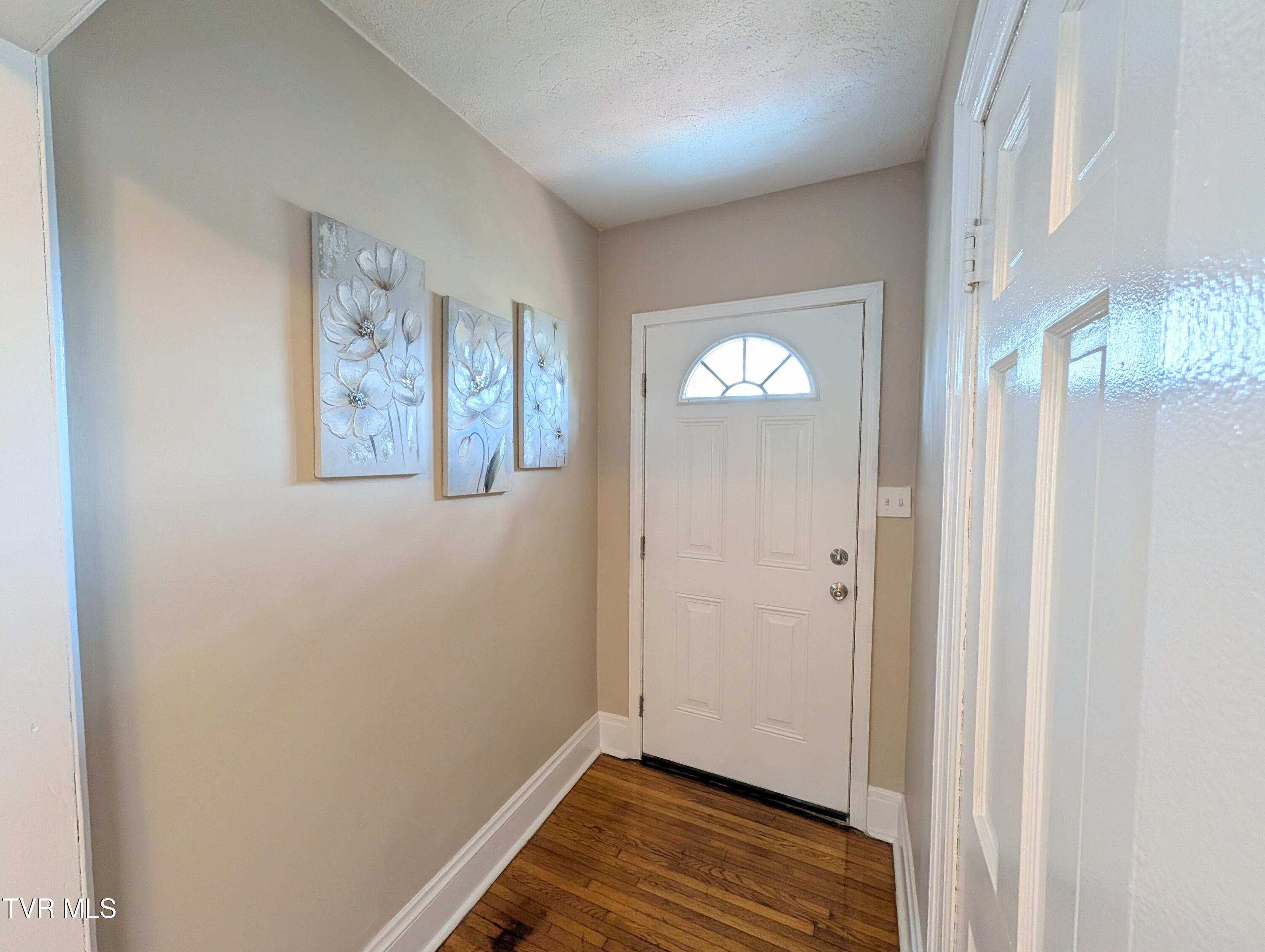 1027 Columbia Road Bristol, TN 37620 - Photo 8 of 23 PXL_20260401_182334777