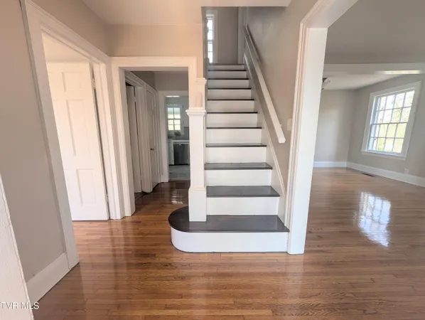 $299,500 | 1027 Columbia Road, Bristol, TN 37620