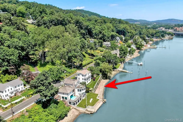 $2,195,000 | 108 River Road, Nyack, NY 10960