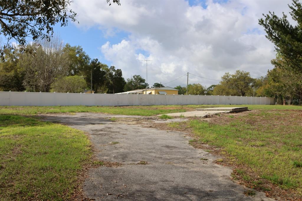 11234 Southeast 121st Lane Road Belleview, FL 34420 - Photo 8 of 23