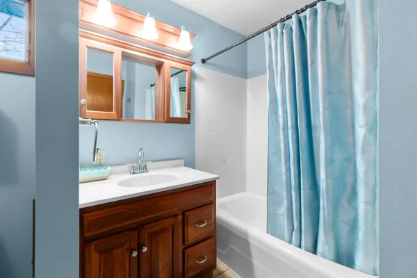 $685,000 | 9806 Highland Park Road, Highland, WI 53543