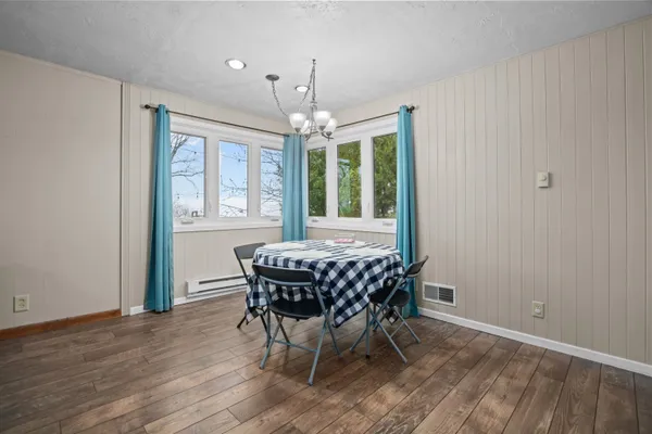 $685,000 | 9806 Highland Park Road, Highland, WI 53543