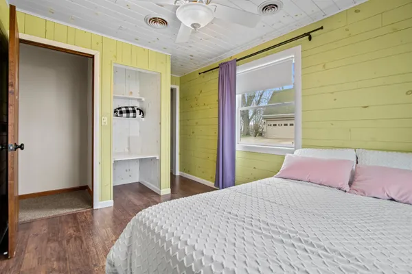 $685,000 | 9806 Highland Park Road, Highland, WI 53543