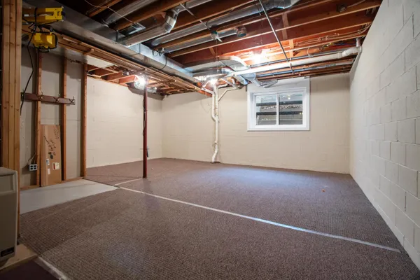 $685,000 | 9806 Highland Park Road, Highland, WI 53543