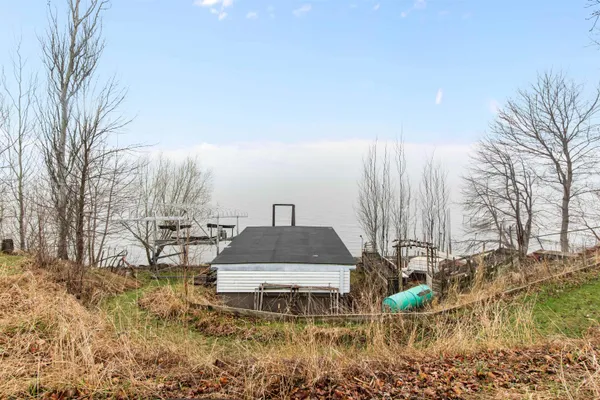 $685,000 | 9806 Highland Park Road, Highland, WI 53543