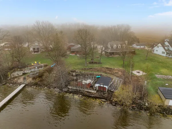 $685,000 | 9806 Highland Park Road, Highland, WI 53543