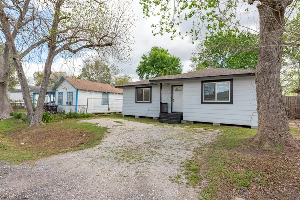 $171,500 | 1604 Texas Street, Alvin, TX 77511