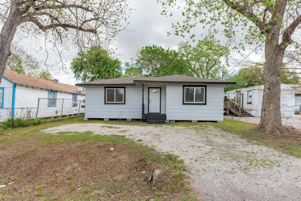 $171,500 | 1604 Texas Street, Alvin, TX 77511