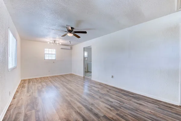 $171,500 | 1604 Texas Street, Alvin, TX 77511