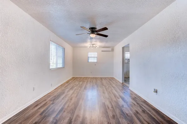 $171,500 | 1604 Texas Street, Alvin, TX 77511