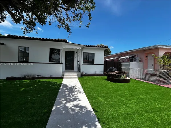 $1,800 | 801 Northwest 35th Avenue, Unit 1, Miami, FL 33125