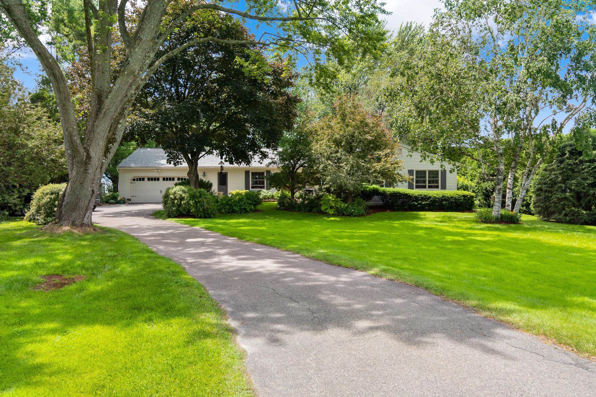 131 Hills Point Road Charlotte, VT 05445 - Photo 16 of 60