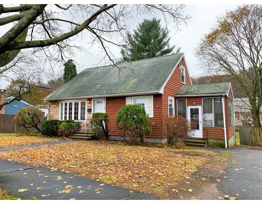 15 Karen Road Wakefield, MA 01880 - Photo 2 of 19 Gallery Image 2