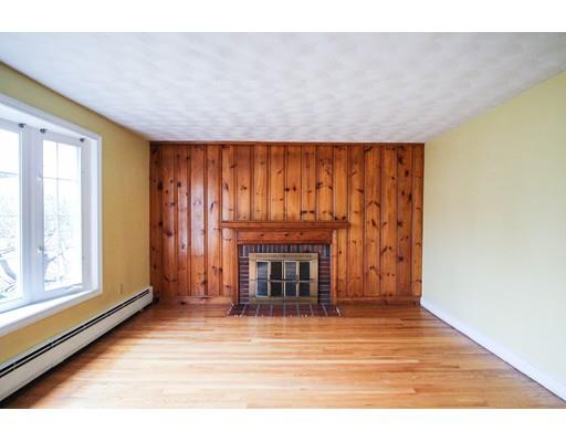 15 Karen Road Wakefield, MA 01880 - Photo 4 of 19 Gallery Image 4