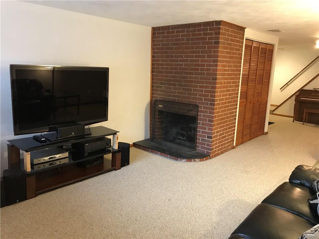 122 Oakglen Road Pittsburgh, PA 15237 - Photo 14 of 22 GAME ROOM/FIREPLACE