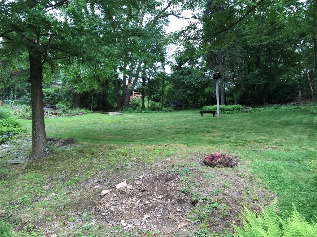 122 Oakglen Road Pittsburgh, PA 15237 - Photo 22 of 22 REAR YARD