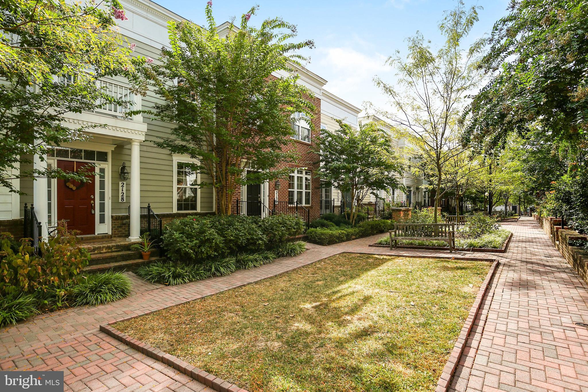 2128 Little Sorrel Way Silver Spring, MD 20902 - Photo 2 of 33