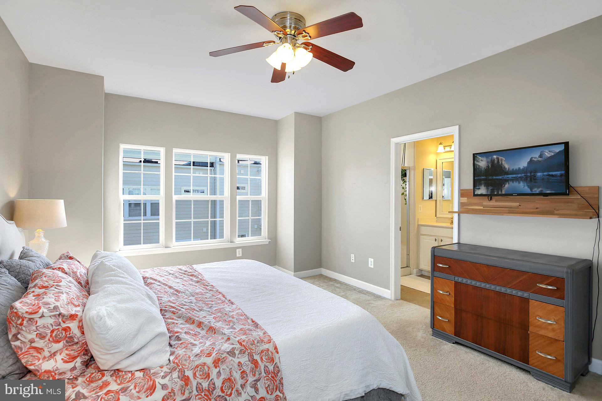 2128 Little Sorrel Way Silver Spring, MD 20902 - Photo 15 of 33