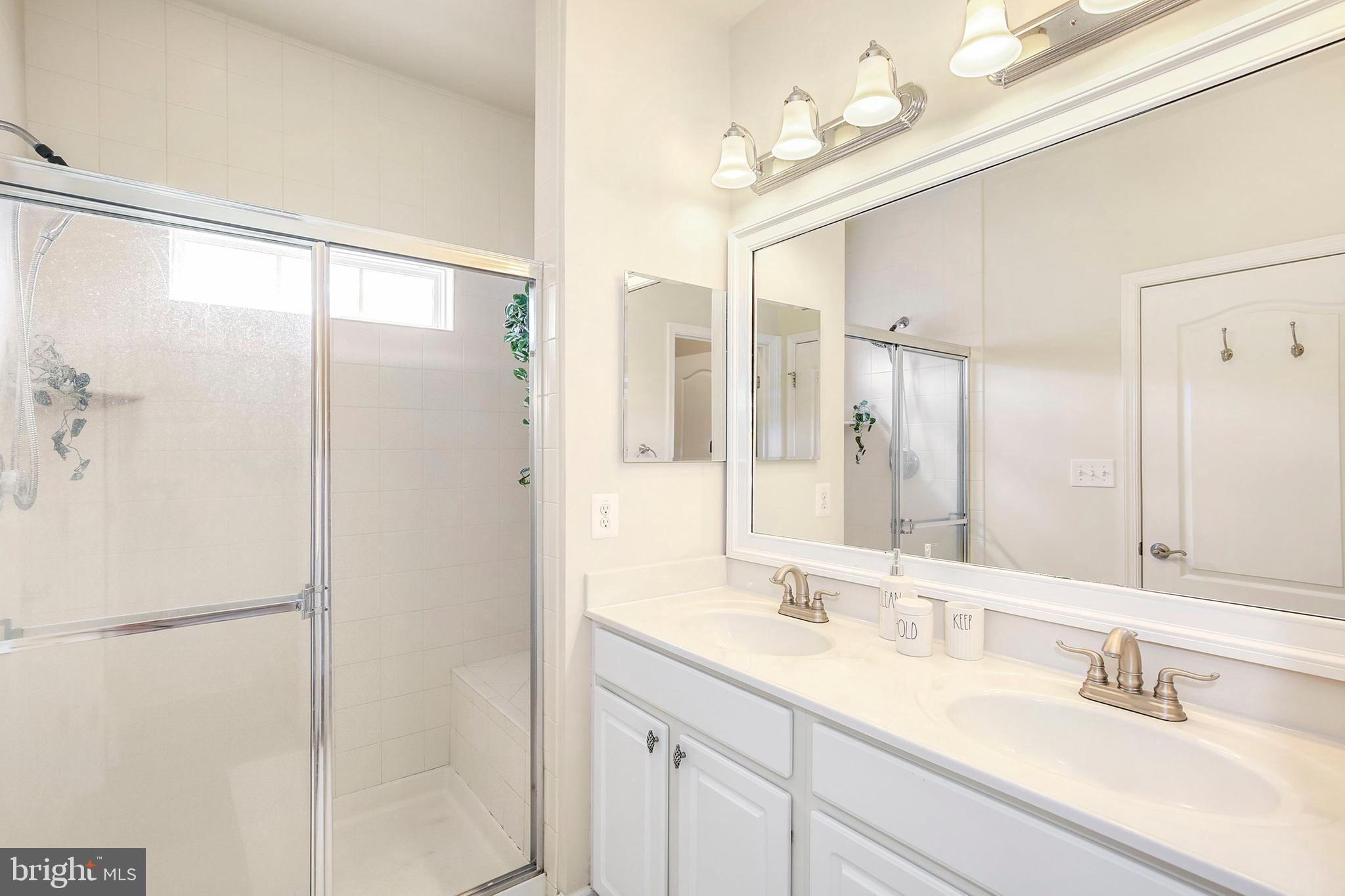 2128 Little Sorrel Way Silver Spring, MD 20902 - Photo 17 of 33