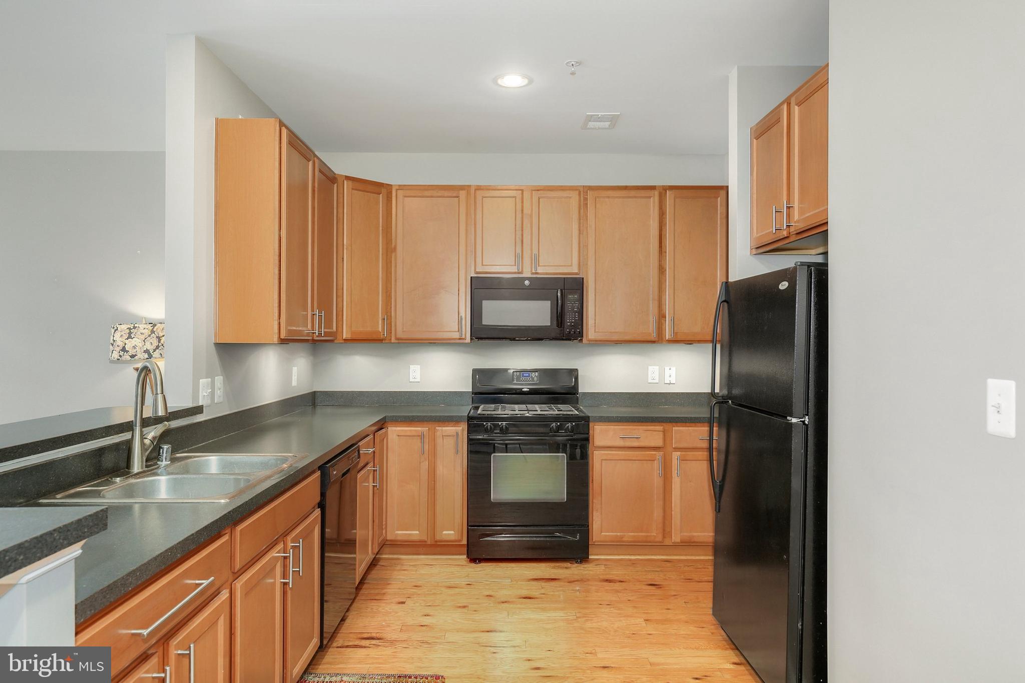 2128 Little Sorrel Way Silver Spring, MD 20902 - Photo 7 of 33