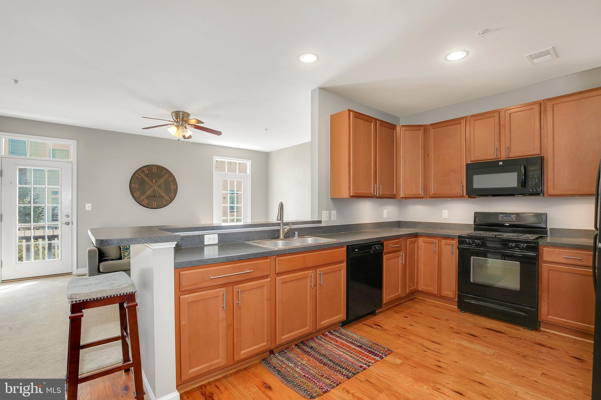 2128 Little Sorrel Way Silver Spring, MD 20902 - Photo 8 of 33