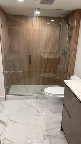 $6,000 | 19707 Turnberry Way, Unit 20L, Aventura, FL 33180