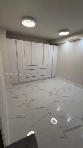 $6,000 | 19707 Turnberry Way, Unit 20L, Aventura, FL 33180