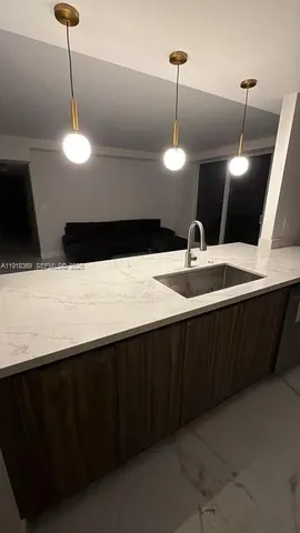 $6,000 | 19707 Turnberry Way, Unit 20L, Aventura, FL 33180