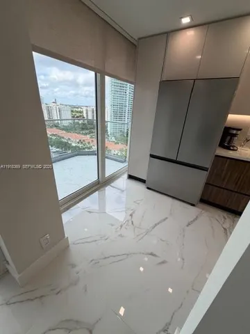 $6,000 | 19707 Turnberry Way, Unit 20L, Aventura, FL 33180