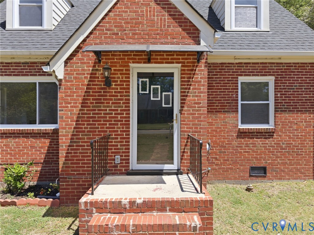 1634 Hungary Road Henrico, VA 23228 - Photo 5 of 48