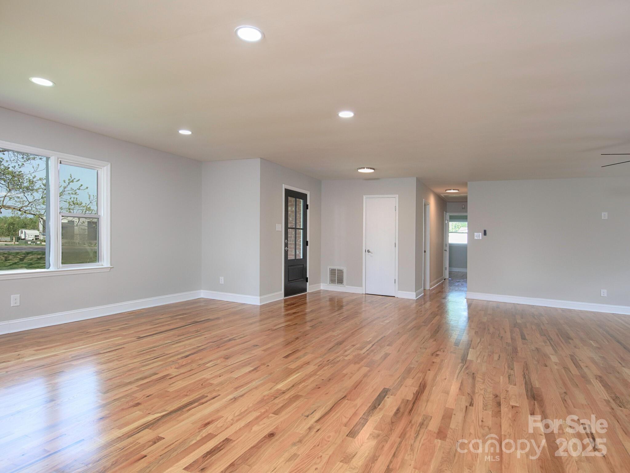 378 Cornelius Road Mooresville, NC 28117 - Photo 8 of 37