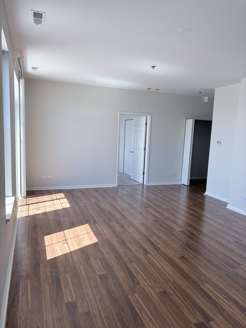 625 Deerfield Road, Unit 315 Deerfield, IL 60015 - Photo 9 of 11