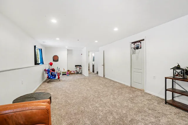 $389,900 | 3230 Sarah Circle, Twin Lake, MI 49457