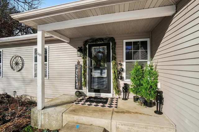 $389,900 | 3230 Sarah Circle, Twin Lake, MI 49457