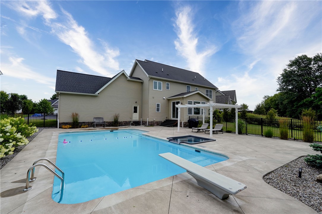 39 Cali Ridge Penfield, NY 14450 - Photo 41 of 48