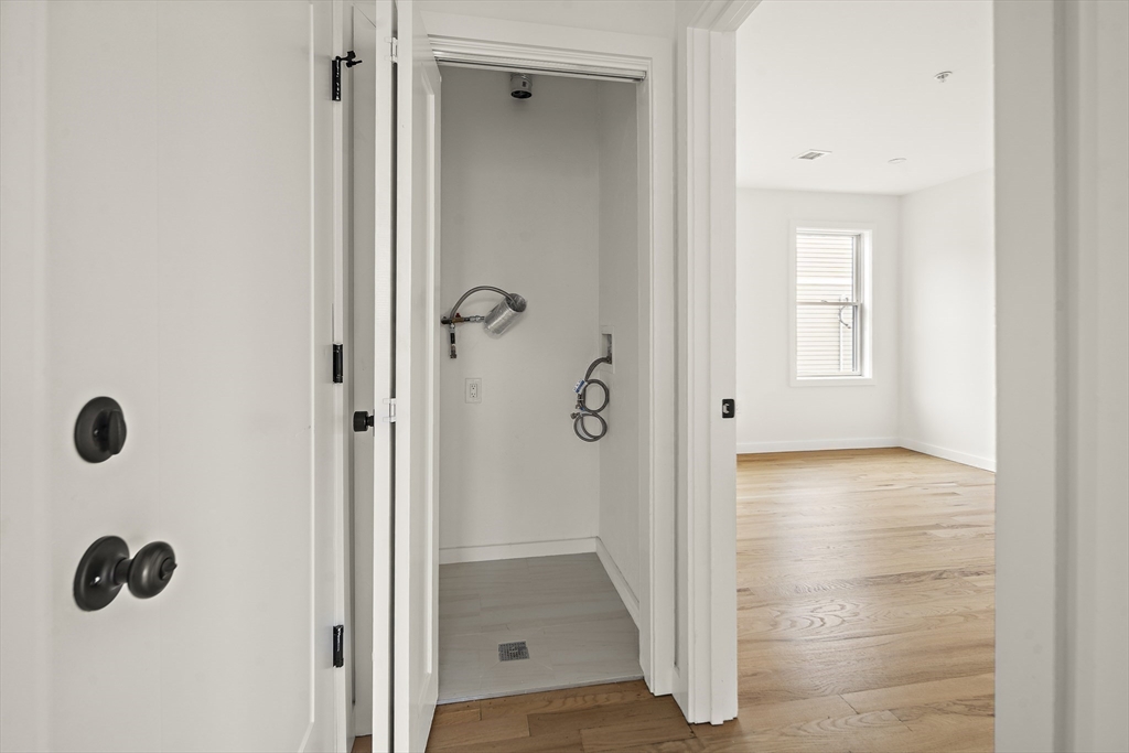 25 Hillsboro Street, Unit 1 Boston, MA 02125 - Photo 11 of 14 a view of a bathroom from a bathroom