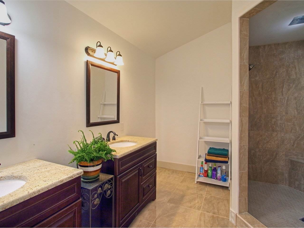 3122 Baldwin Road Hinesburg, VT 05461 - Photo 22 of 35 Gallery Image 22