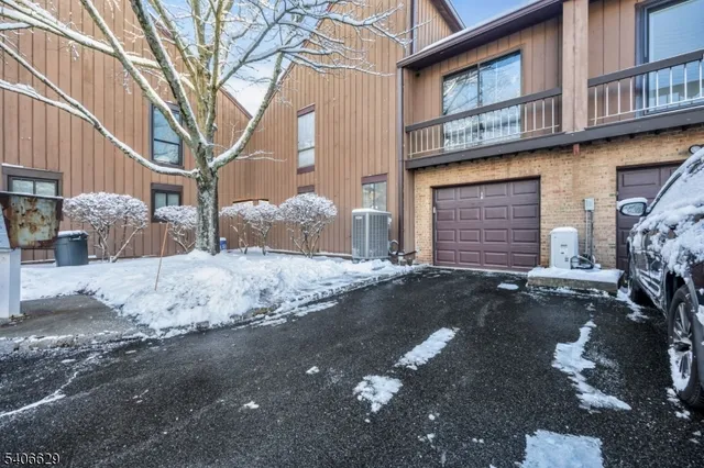 $435,000 | 107 Bluebird Drive, Unit 1A, Hillsborough, NJ 08844