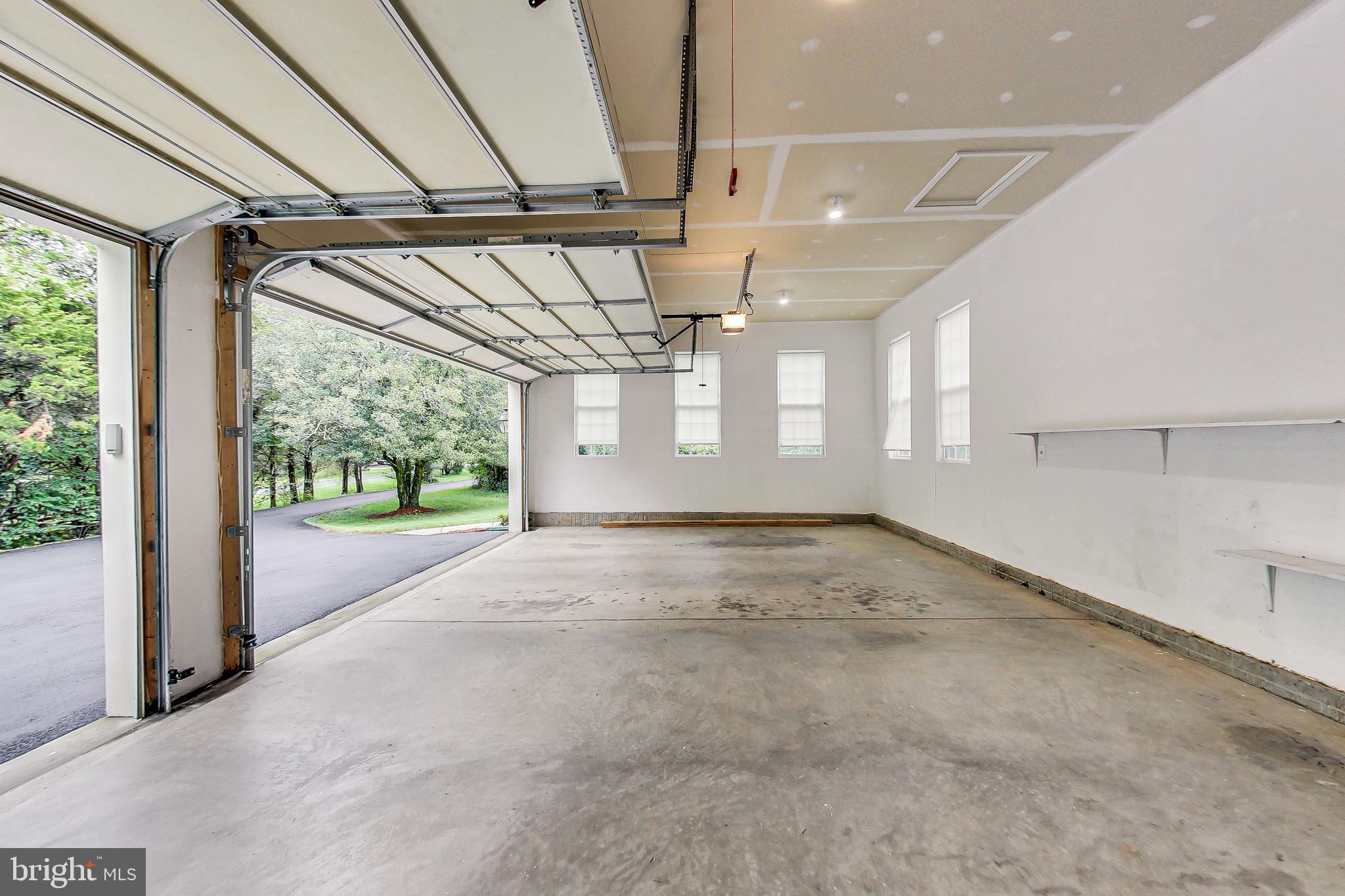 2844 Hill Road Vienna, VA 22181 - Photo 43 of 56