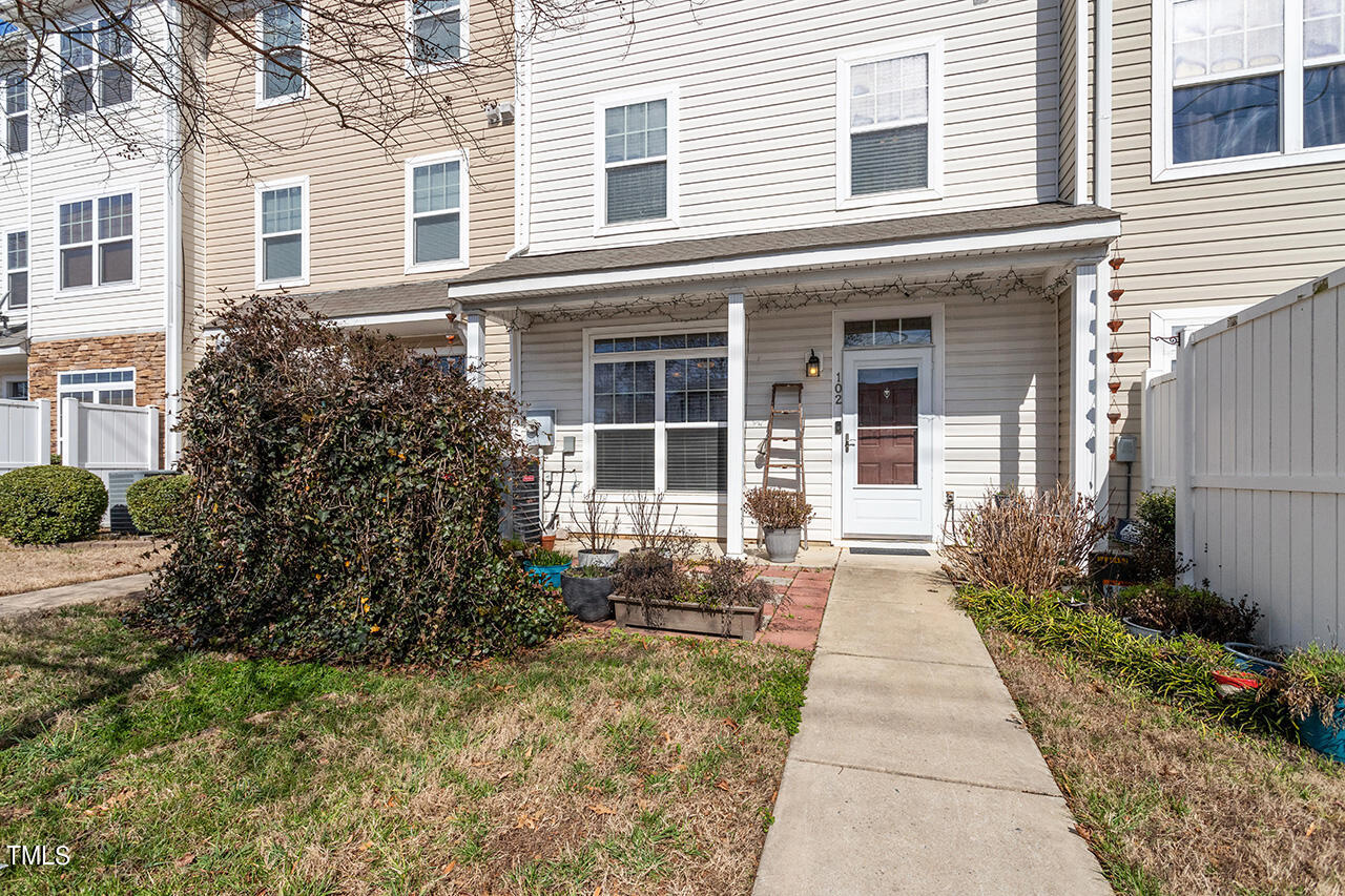 331 Gilman Lane, Unit 102 Raleigh, NC 27610 - Photo 4 of 27 331 Gilman Lane_04