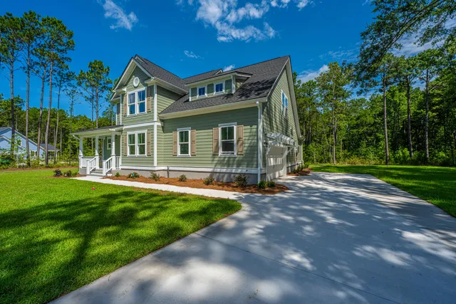 $869,900 | 3006 Sweetwater Lane, Awendaw, SC 29429