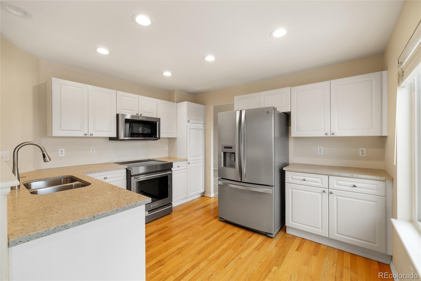 9401 Wolfe Street Highlands Ranch, CO 80129 - Photo 9 of 34 Gallery Image 9