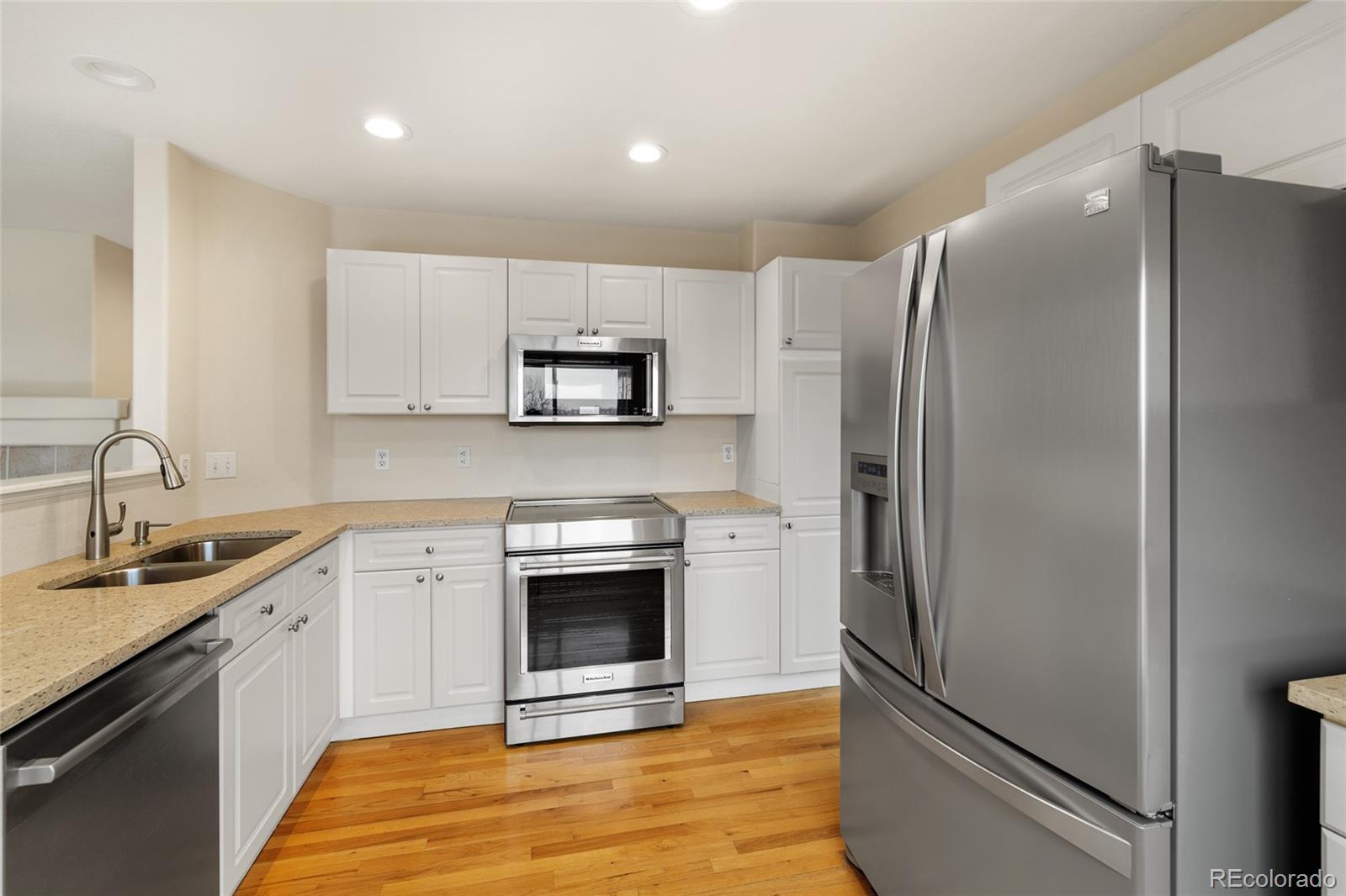 9401 Wolfe Street Highlands Ranch, CO 80129 - Photo 10 of 34 Gallery Image 10