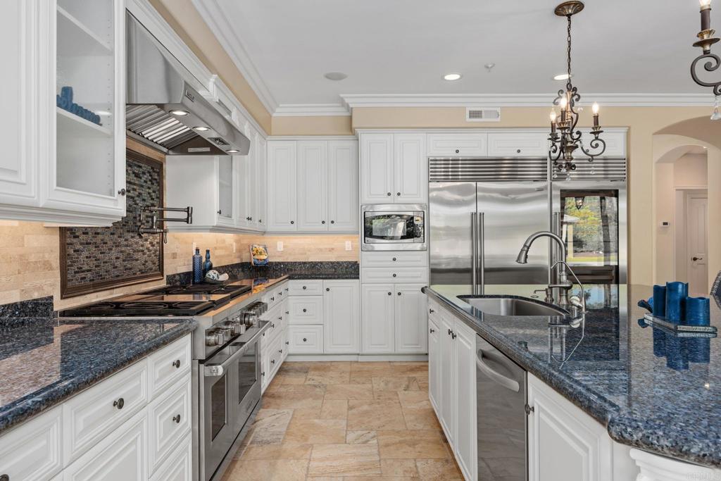 14323 Rancho Santa Fe Lakes Drive Rancho Santa Fe, CA 92067 - Photo 23 of 74