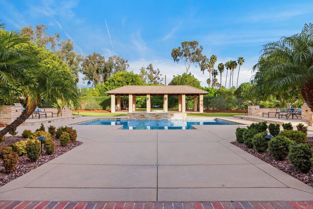 14323 Rancho Santa Fe Lakes Drive Rancho Santa Fe, CA 92067 - Photo 31 of 74