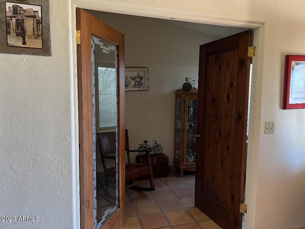586 Camino Kansas Rio Rico, AZ 85648 - Photo 8 of 11 58466109-2029-4A41-9A67-8CEBF62F1010-L0-