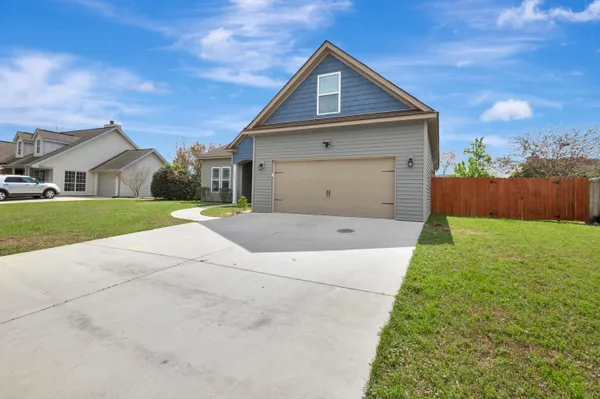 $2,904 | 1339 Winterberry Avenue, Goose Creek, SC 29445
